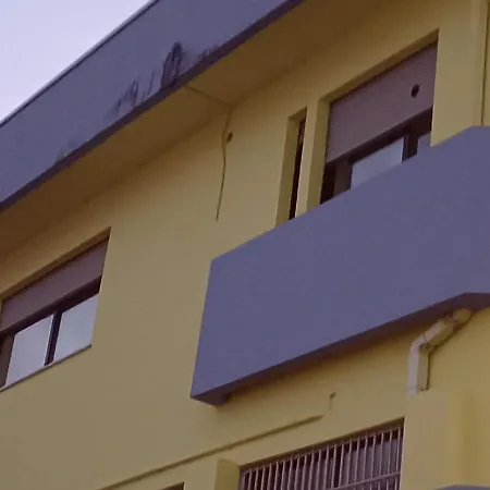 Alojamento de Acomodação e Pequeno-almoço Giovanna 199